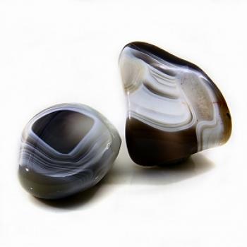 Achat grau gebändert,  Trommelstein, Botswana, ca. 1,5 bis 2,8cm Größe