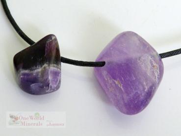 Ein großer und 1 kleiner Amethyst gebohrt
