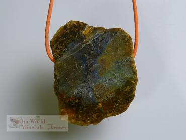 Preview: Labradorit Schmuckanhänger - handgeschliffen, die Rückseite ist roh belassen - ein Einzelstück