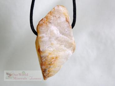 Preview: Mondstein Schmuckanhänger,  handgeschliffen, poliert, Rückseite roh belassen - Einzelstück