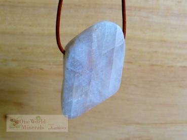 Preview: Mondstein aus Tansania, Schmuckanhänger mit Blauschimmer- Einzelstück