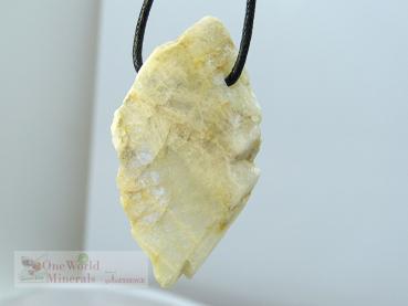 Preview: Mondstein Schmuckanhänger,  mit beidseitigem Blauschimmer und beidseitig handgeschliffen - Unikat