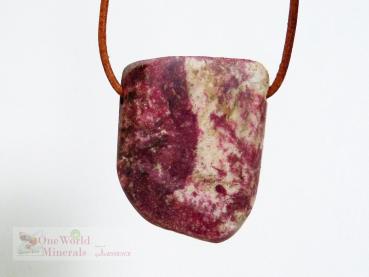 Thulit Schmuckanhänger - handgeschliffen,  poliert, ein Einzelstück