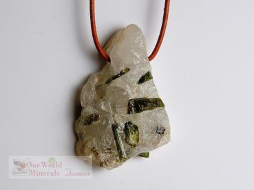 Preview: Grüner Turmalin in Quarz, Schmuckanhänger -  Einzelstück