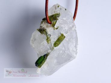 Preview: Grüner Turmalin in Quarz, Schmuckanhänger -  Einzelstück