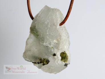Preview: Grüner Turmalin in Quarz, Schmuckanhänger -  Einzelstück
