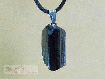 Turmalinkristall mit Silberöse, Einzelstück, aus Pakistan