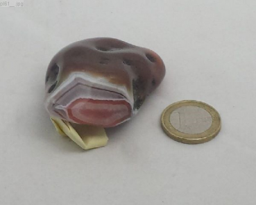 Größerer "redcore" Achat , "Nut", Botswana, Einzelstück