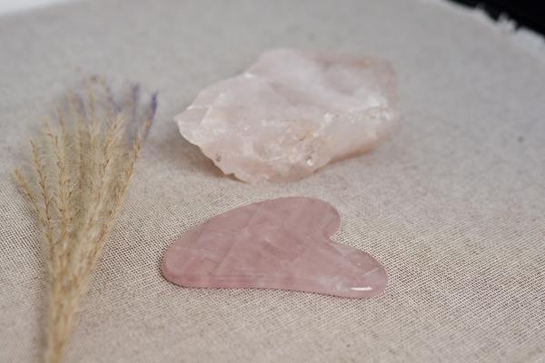 Gua Sha — Rosenquarz Madagaskar