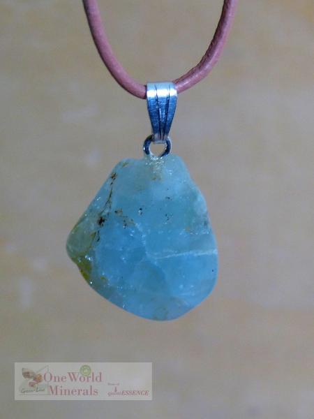 Aquamarin Schmuckanhänger mit Silberöse, Einzelstück