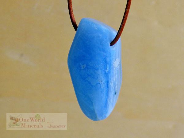 Chalcedon Schmuckanhänger gebohrt,  Einzelstück