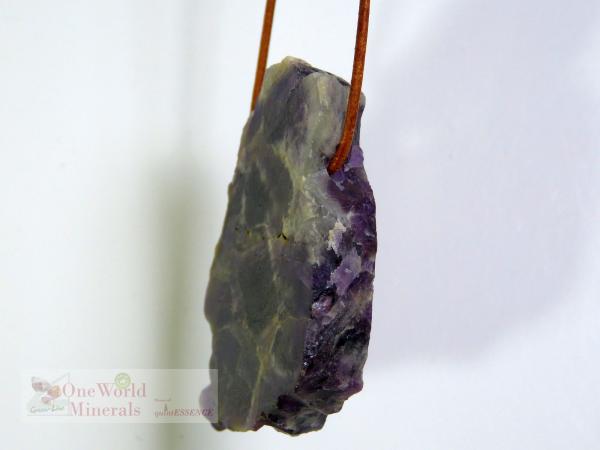 Fluorit gebohrt, beidseitig handgeschliffen, Einzelstück