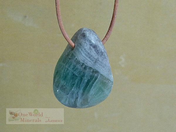 Fluorit Schmuckanhänger, gebohrt, Einzelstück