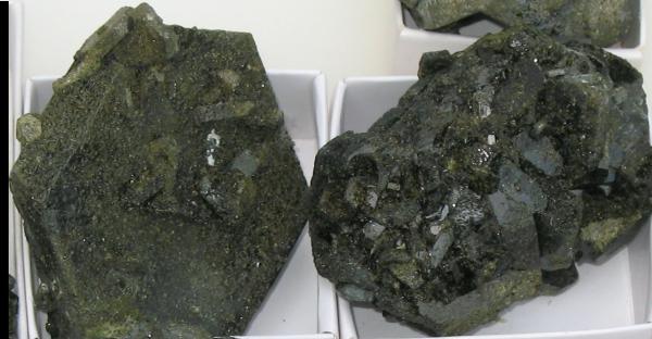 Epidot-Kristalle  Himalaya/Pakistan