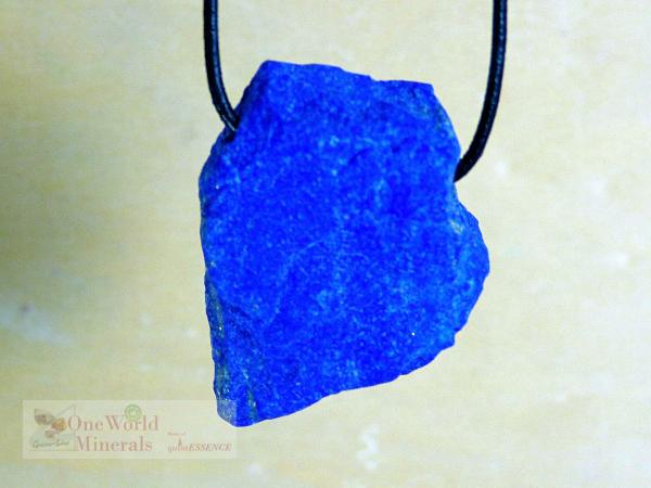 Lapislazuli Schmuckanhänger, handgeschliffen, Einzelstück