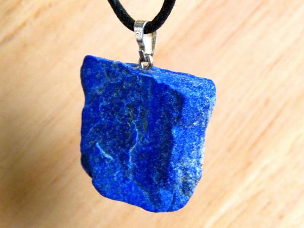 Lapislazuli Schmuckanhänger - roh belassen, Einzelstück