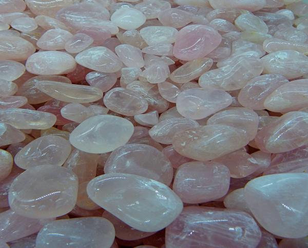 Rosenquarz Madagaskar Trommelstein